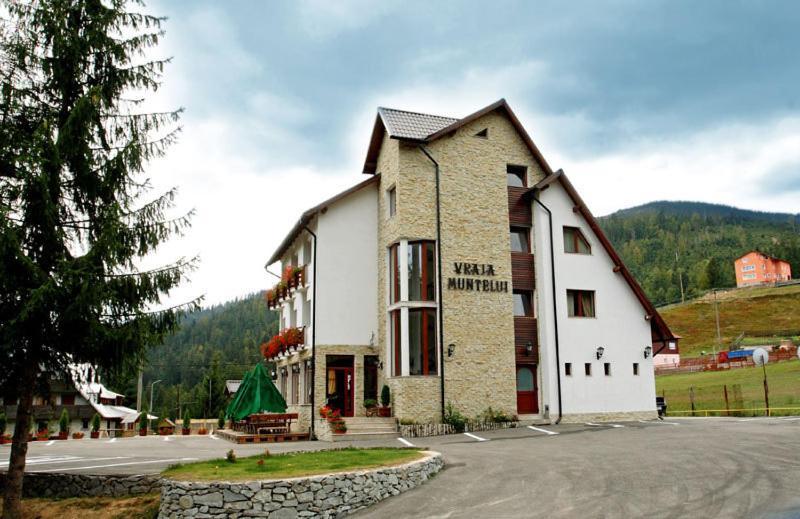 Pensiunea Vraja Muntelui Arieşeni Exteriör bild