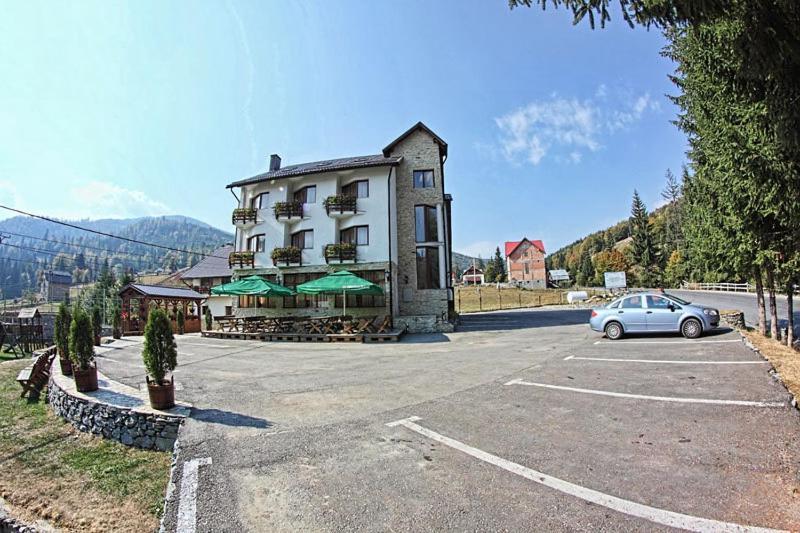 Pensiunea Vraja Muntelui Arieşeni Exteriör bild